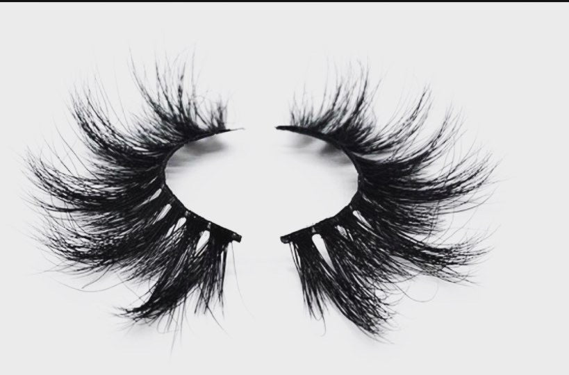 She’s Kaptured Eyelash