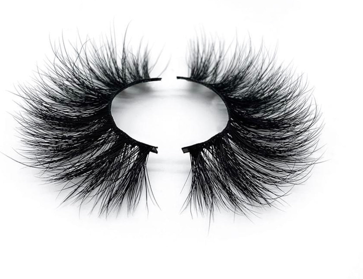 She’s Ready Eyelash