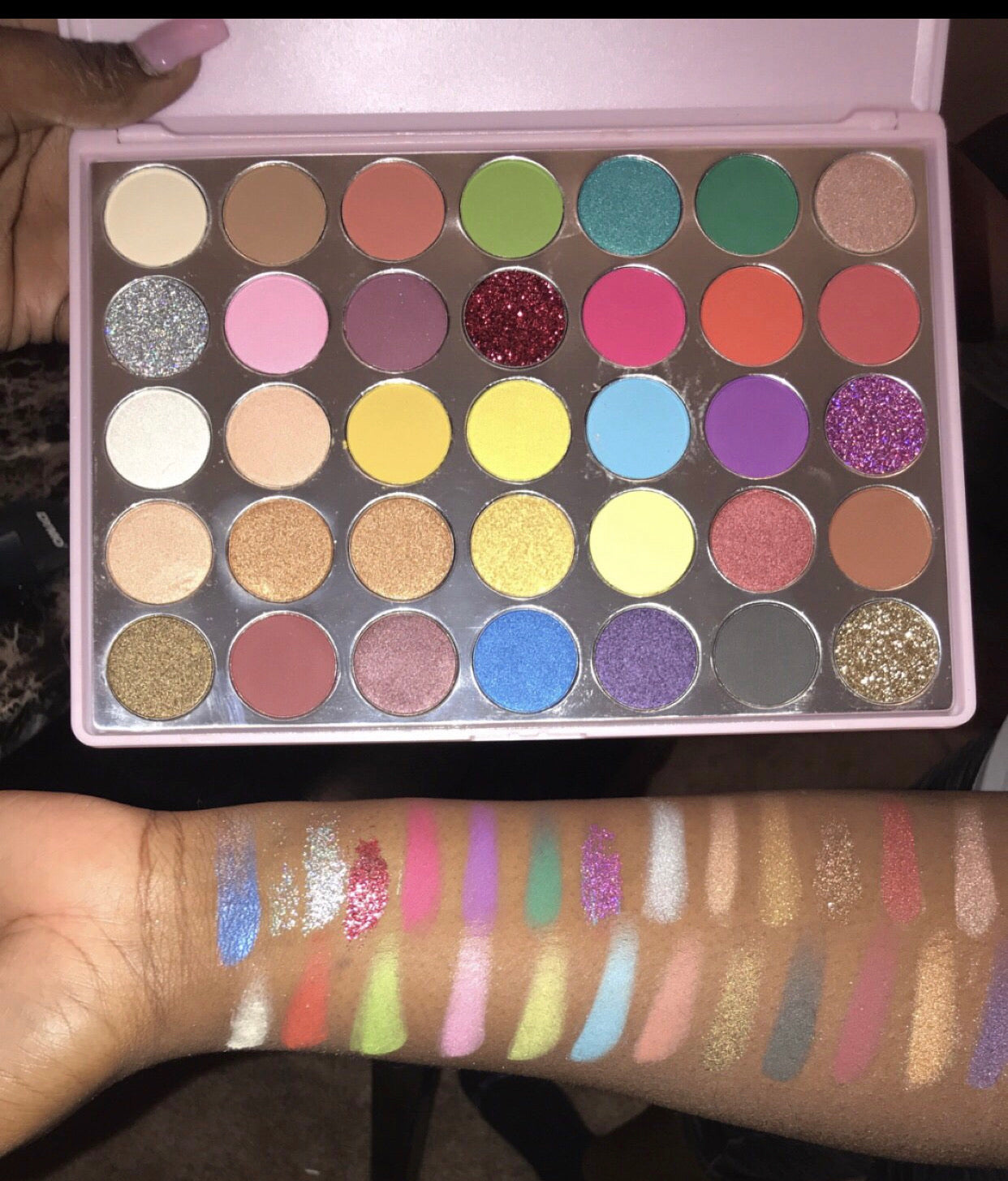 She’s Lit Eyeshadow Palette